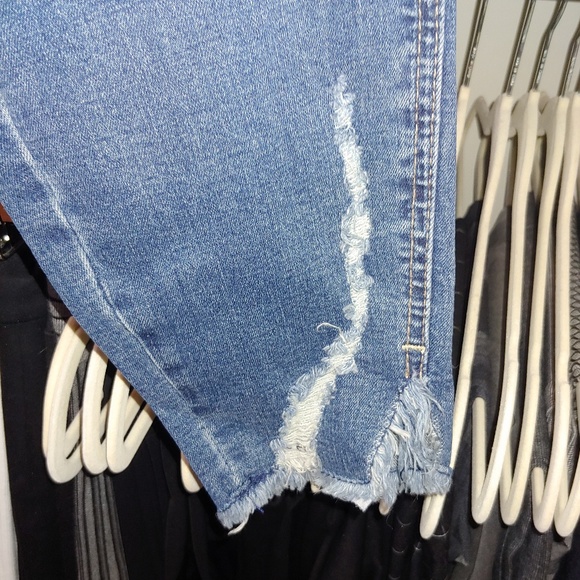 Jeans - Picture 3 of 4